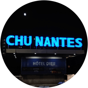 chu nantes retro éclairée lettres boitier