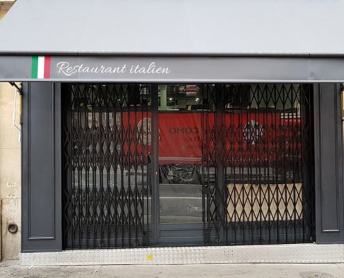 Lambrequin de store banne publicitaire pour le restaurant italien à Nantes
